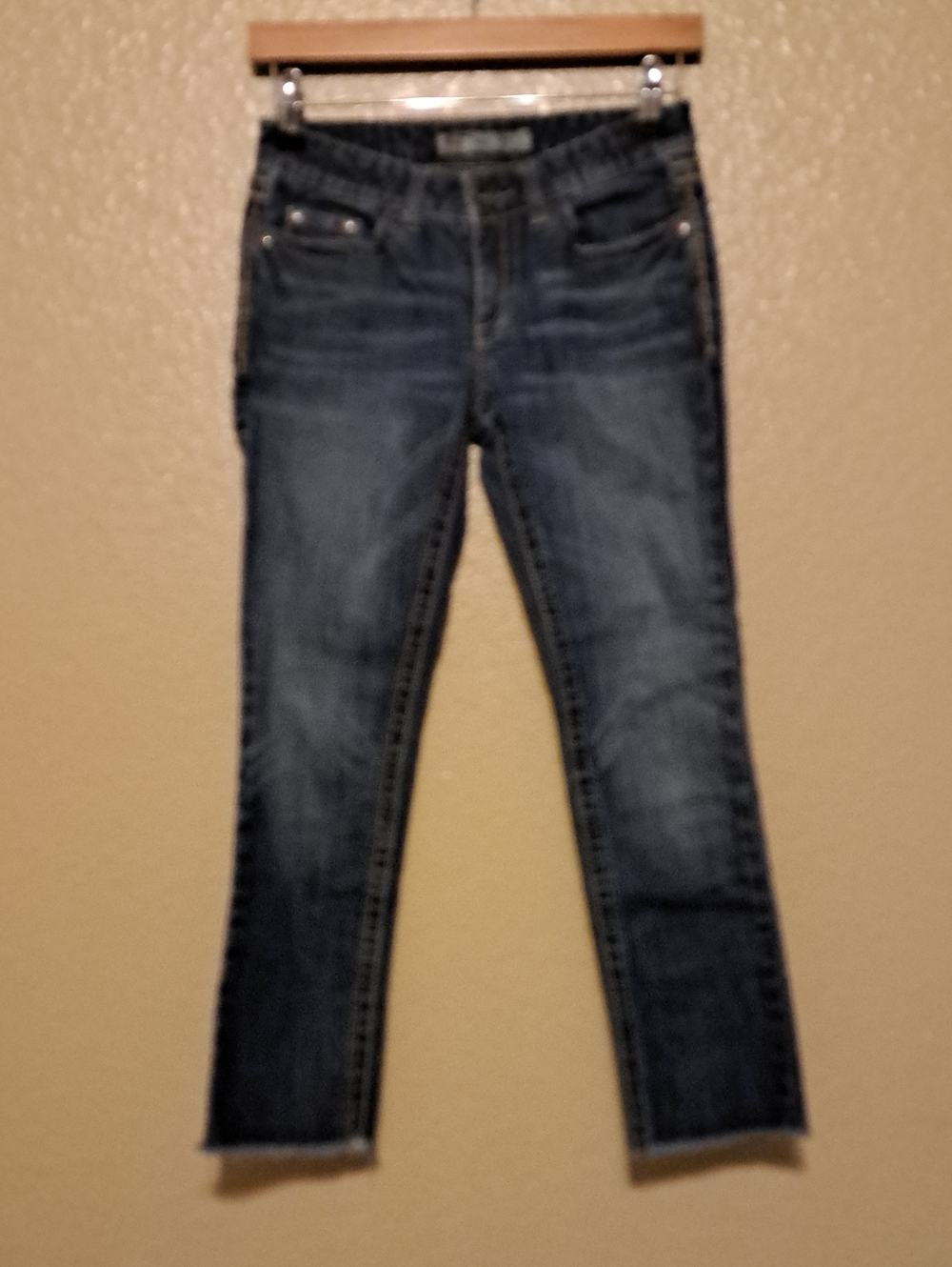 BKE Women's Dark Blue Cropped Ankle Jeans. Size 26 Lexi.